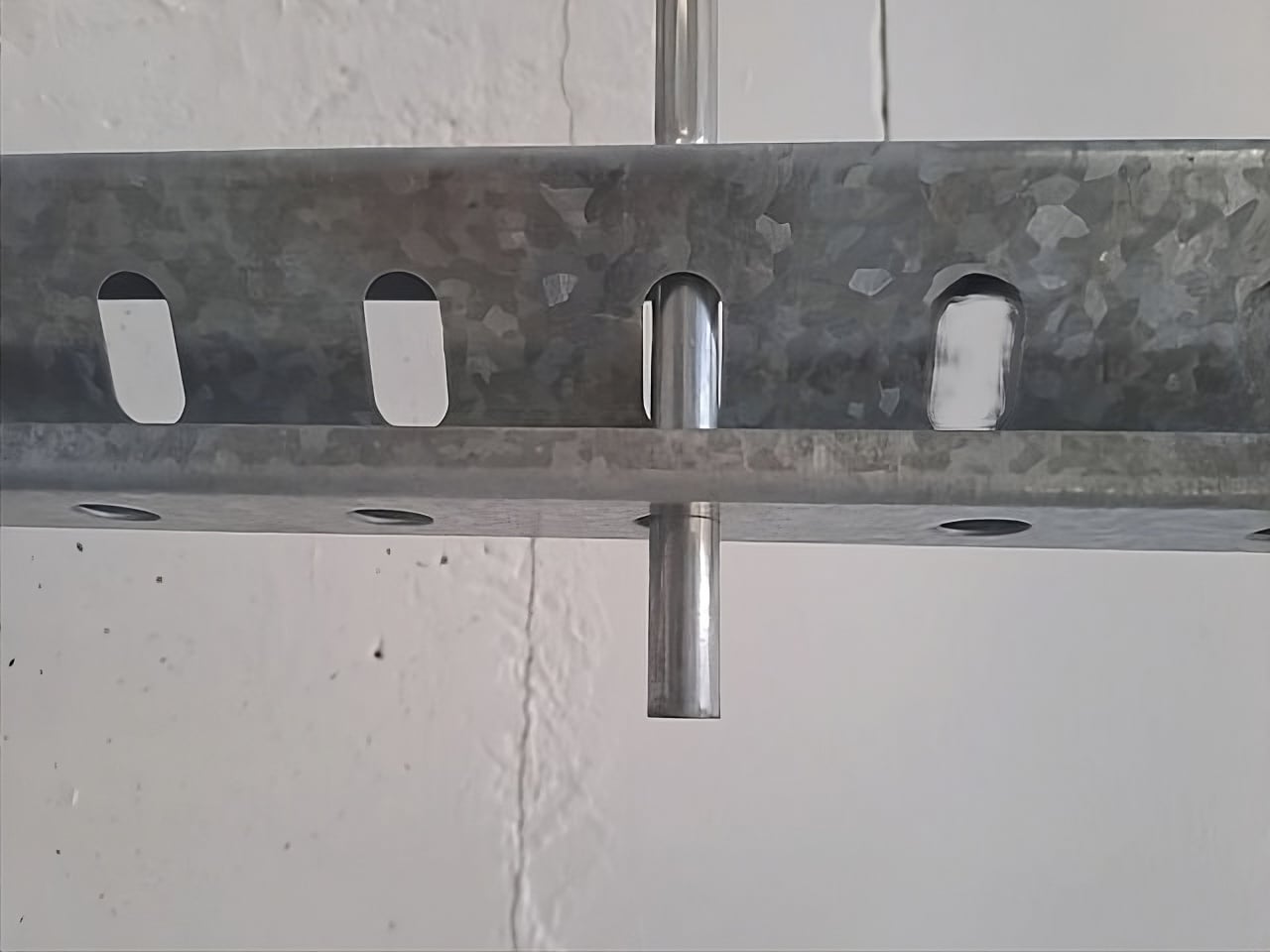 Rack de stockage d'occasion SSI Schäfer R 3000 Gesamtlänge 390 mm x 12 mm