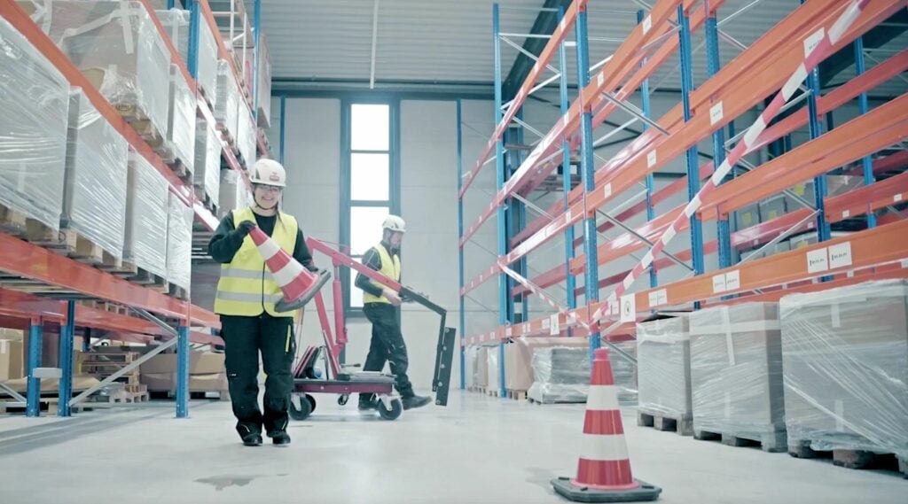 Comment former les employés au contrôle de rayonnage ?