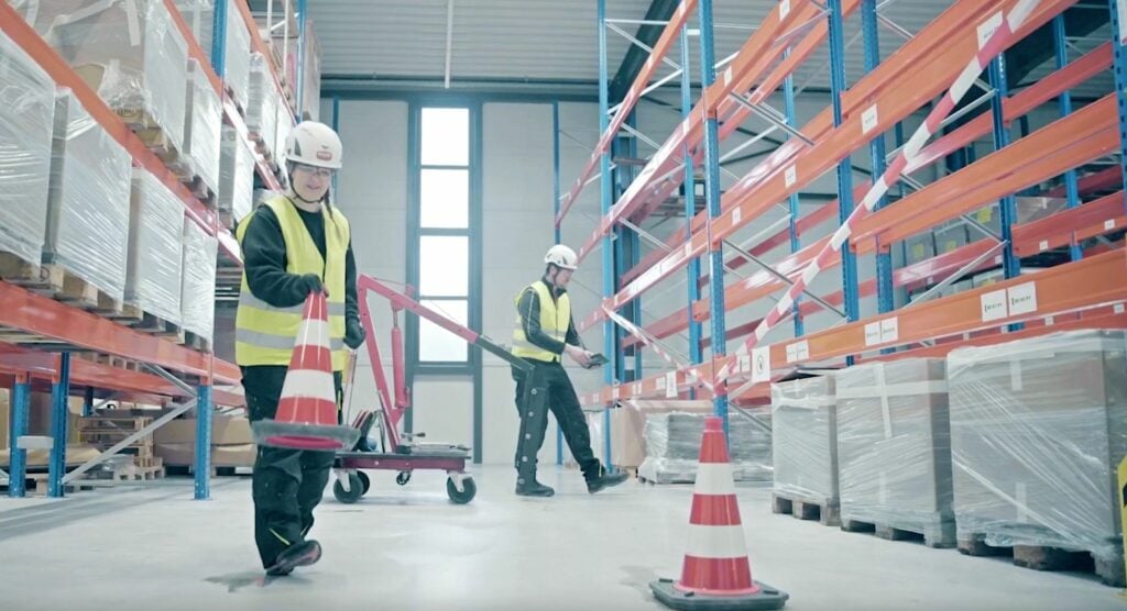Réglementations et normes en matière de contrôle de rayonnage